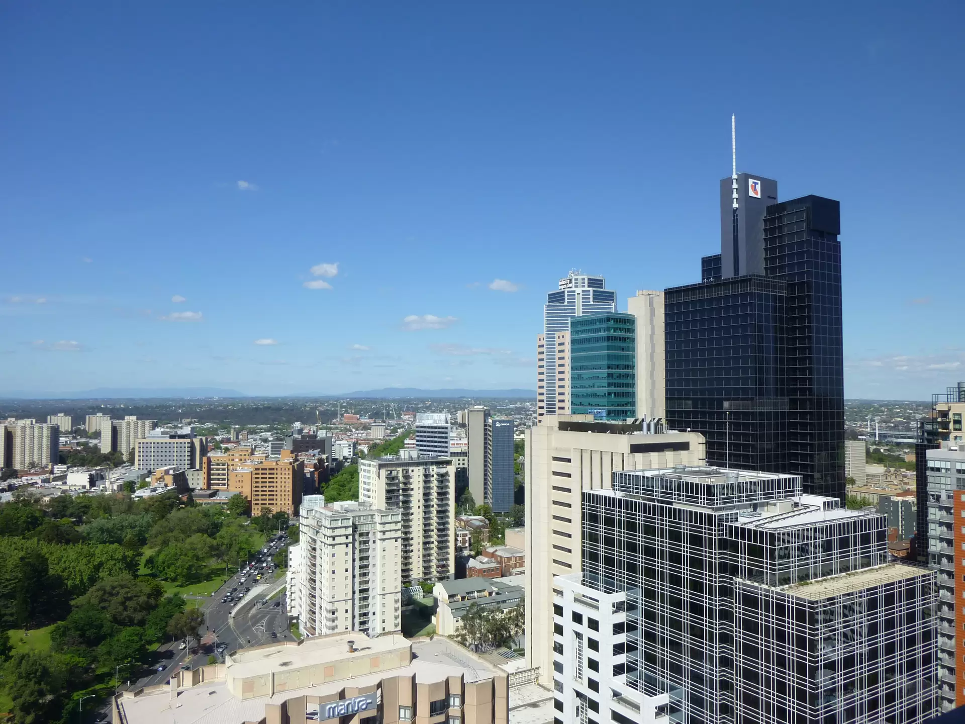 3103/33 Mackenzie Street, Melbourne Leased by Harcourts Melbourne City - image 1