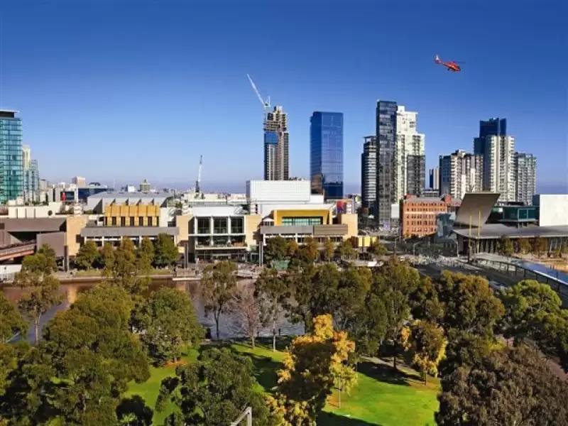 904/565 Flinders Street, Melbourne Sold by Harcourts Melbourne City - image 1