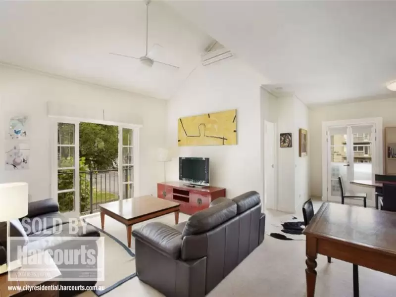 41/201 Wellington Parade South, East Melbourne Sold by Harcourts Melbourne City - image 1