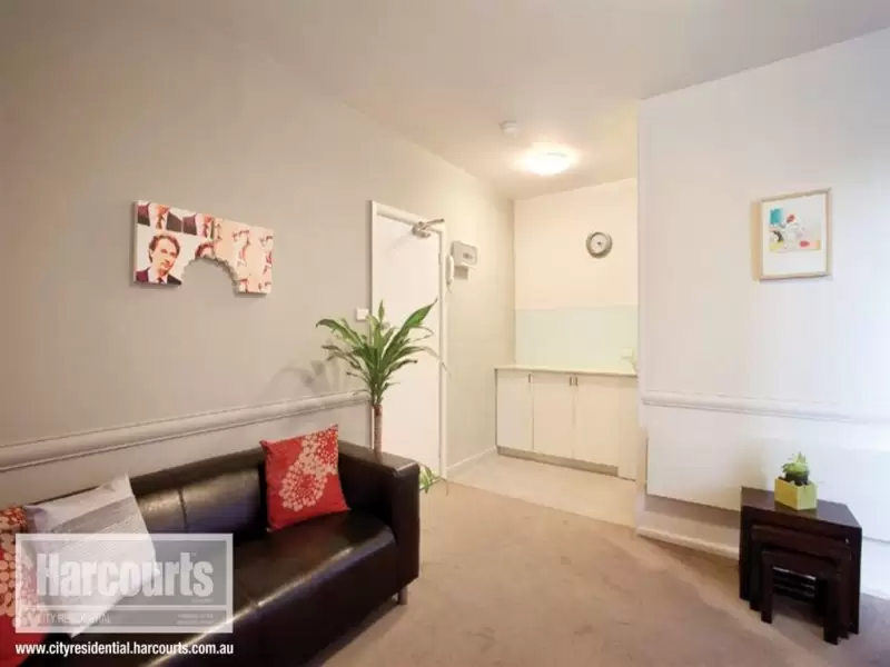 113/25 Hotham, East Melbourne Sold by Harcourts Melbourne City - image 2