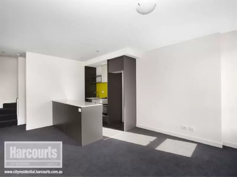 10 Greenham Place, Footscray Sold by Harcourts Melbourne City - image 3