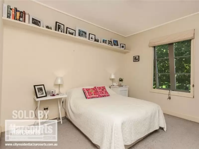 12/201 Wellington Parade South, East Melbourne Sold by Harcourts Melbourne City - image 1