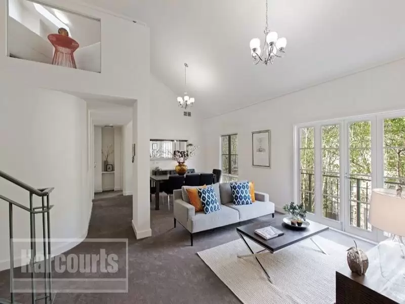 36/201 Wellington Parade South, East Melbourne Sold by Harcourts Melbourne City - image 2