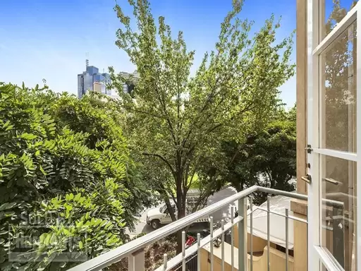 25/1 Wellington Crescent, East Melbourne Sold by Harcourts Melbourne City