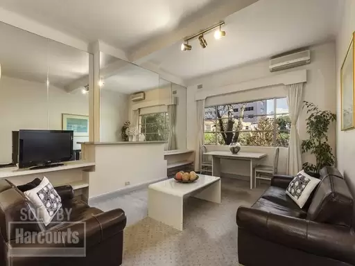 47/32 Queens Road, Melbourne Sold by Harcourts Melbourne City