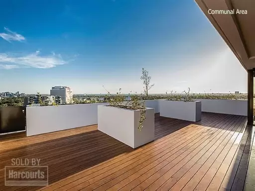 412/52 Park Street, South Melbourne Sold by Harcourts Melbourne City