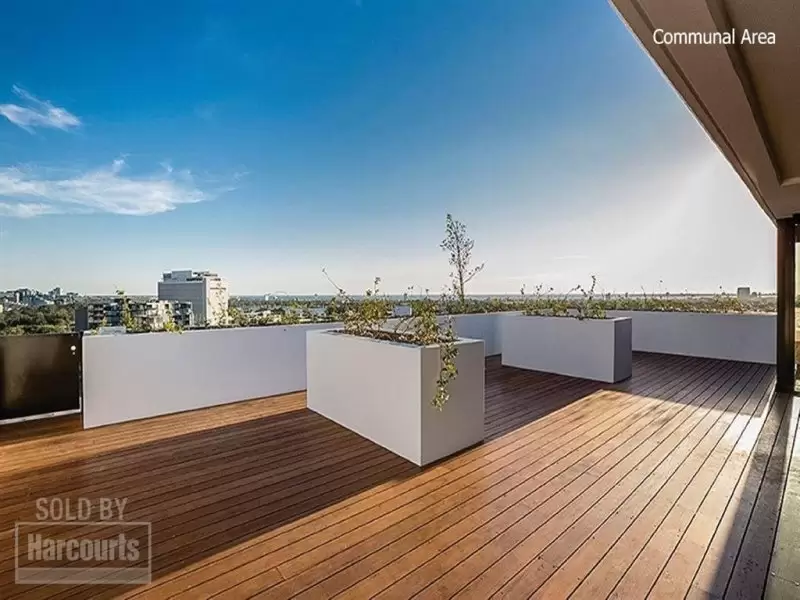 412/52 Park Street, South Melbourne Sold by Harcourts Melbourne City - image 1