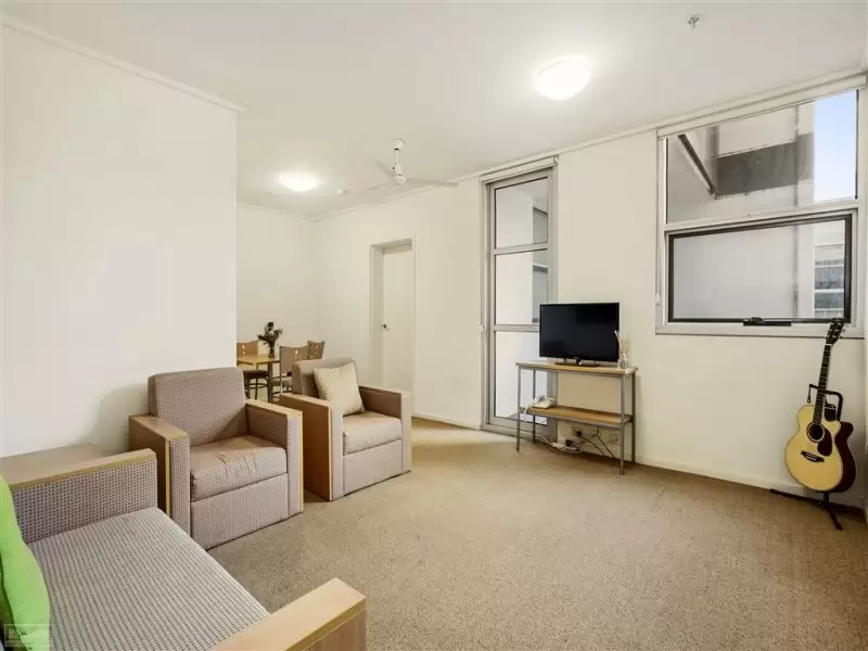 128/800 Swanston Street, Carlton Sold by Harcourts Melbourne City - image 1