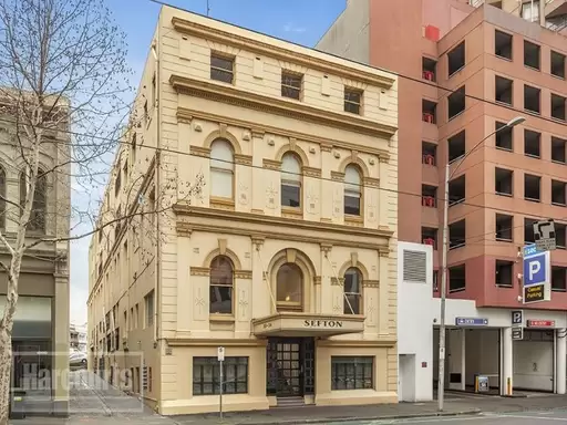 2/30 La Trobe Street, Melbourne Sold by Harcourts Melbourne City