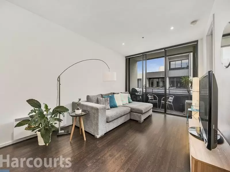 507/52 Nott Street, Port Melbourne Sold by Harcourts Melbourne City - image 1