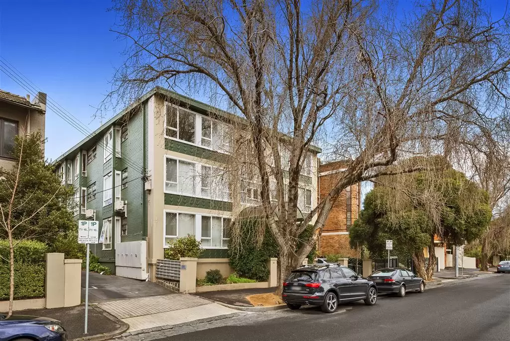 2/25 Hotham Street, East Melbourne Sold by Harcourts Melbourne City - image 1