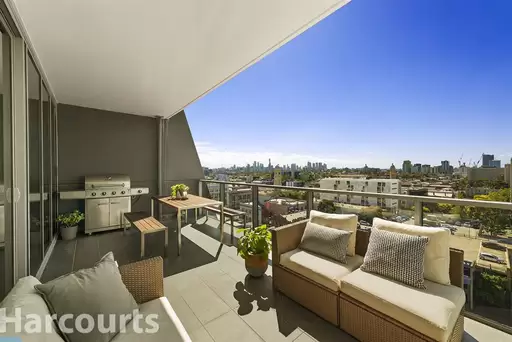 911/15 Clifton Street, Prahran Sold by Harcourts Melbourne City