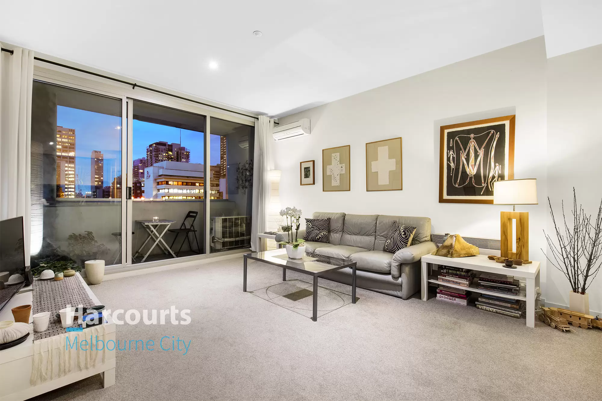 713/118 Russell Street, Melbourne Sold by Harcourts Melbourne City - image 1