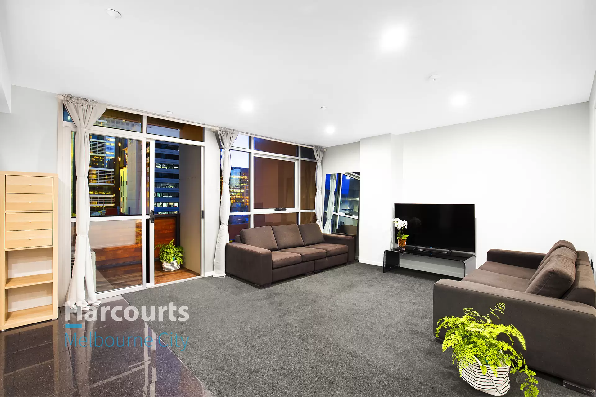 806/11 Cohen Place, Melbourne Sold by Harcourts Melbourne City - image 1