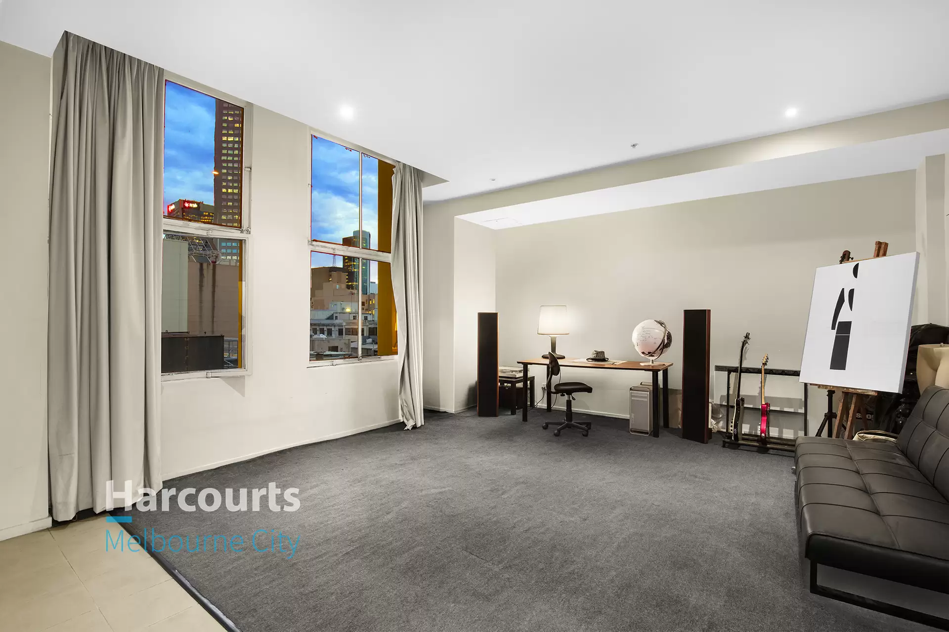 707/115 Swanston Street, Melbourne Sold by Harcourts Melbourne City - image 1