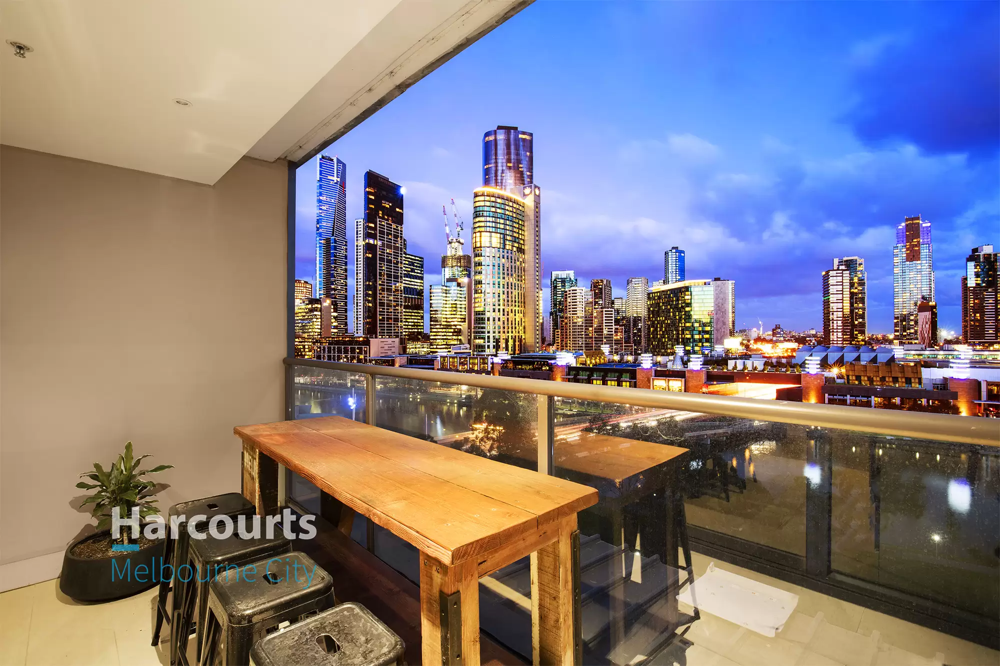 1220/555 Flinders Street, Melbourne Sold by Harcourts Melbourne City - image 1