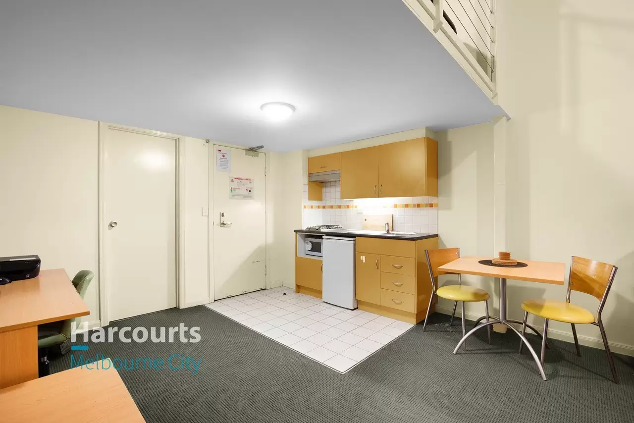 114/238 Flinders Street, Melbourne Sold by Harcourts Melbourne City - image 2