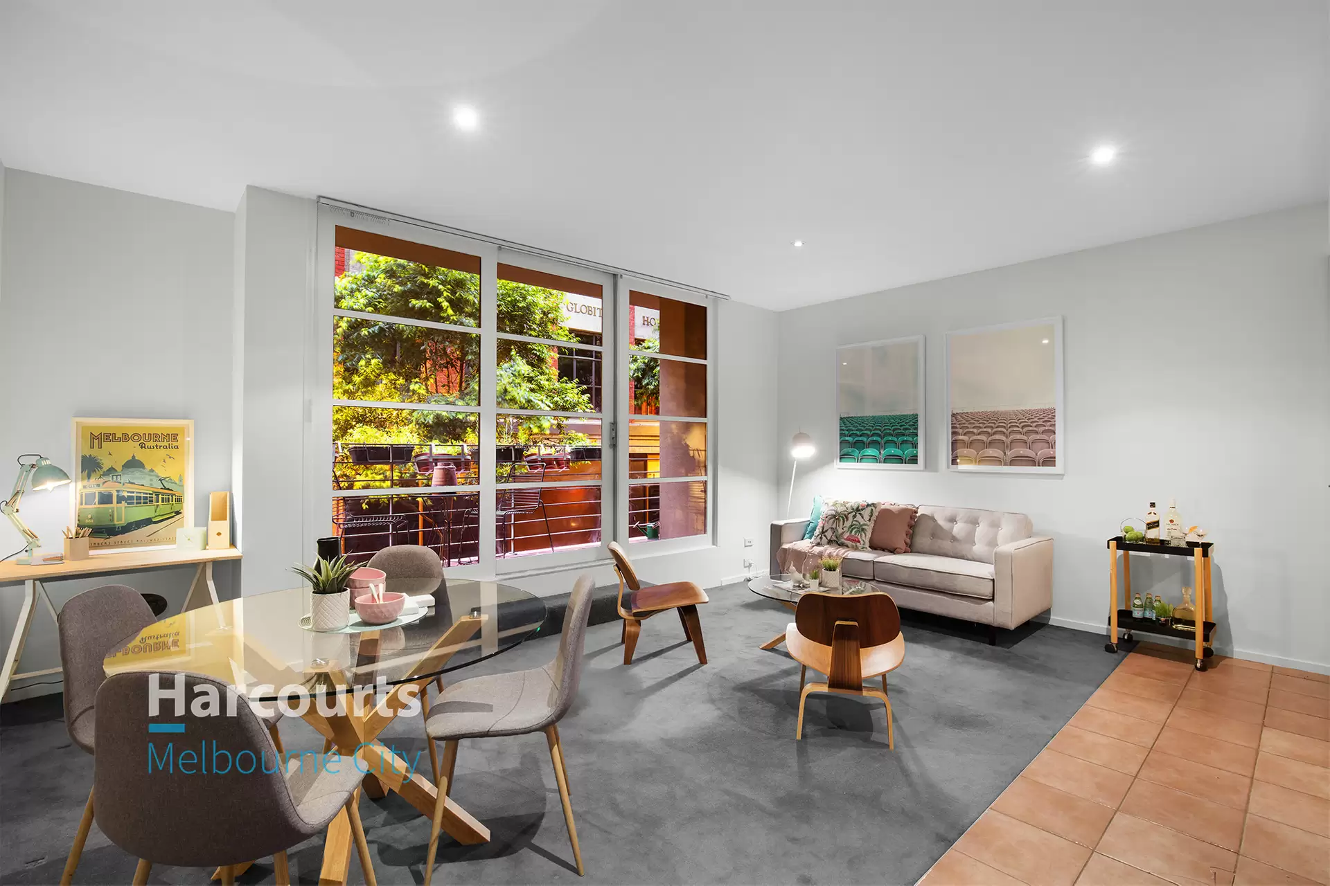 7/6 Anthony Street, Melbourne Sold by Harcourts Melbourne City - image 1