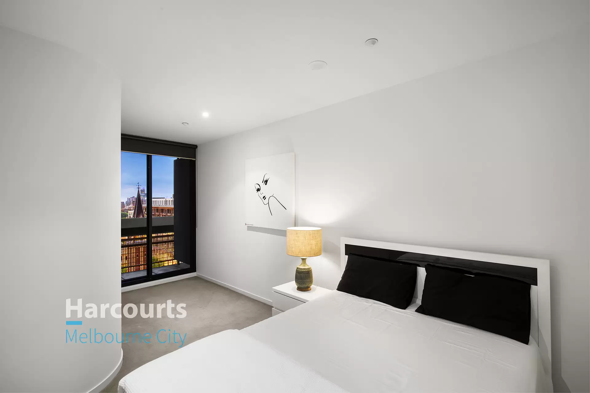 1005/118 Russell Street, Melbourne Sold by Harcourts Melbourne City - image 1