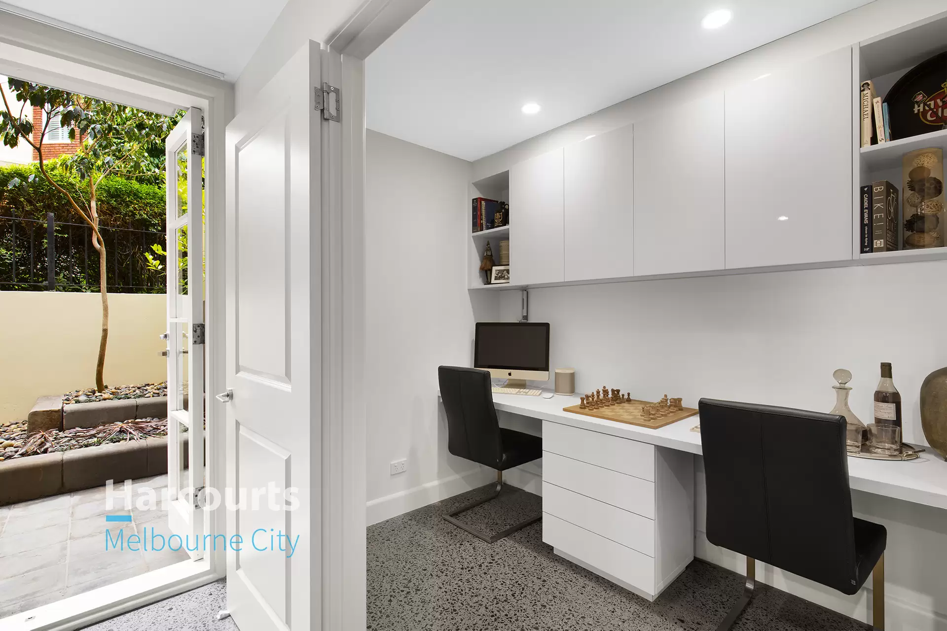 10/6 Wellington Crescent, East Melbourne Sold by Harcourts Melbourne City - image 1