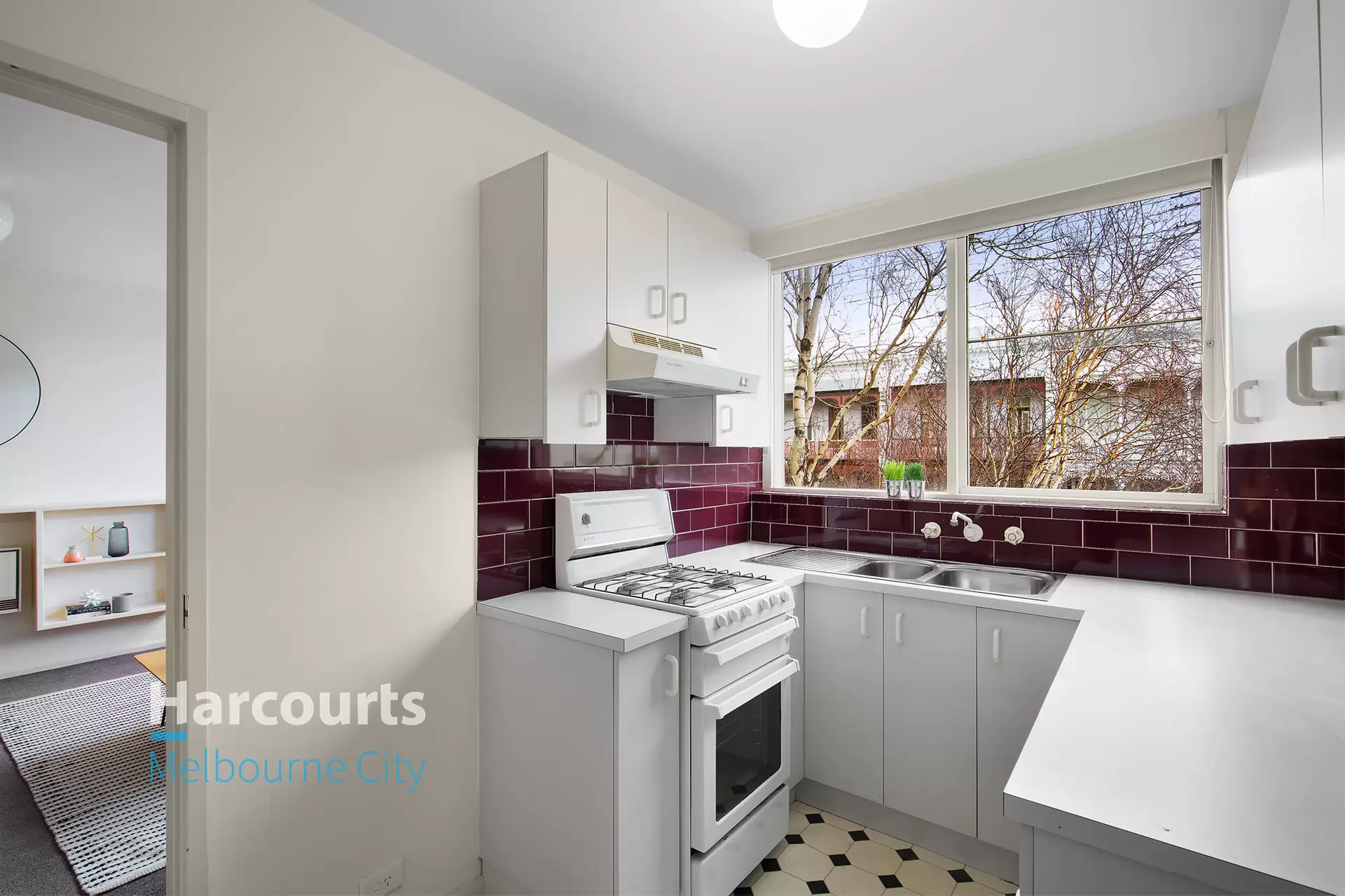 7/101 Gipps Street, East Melbourne Sold by Harcourts Melbourne City - image 1