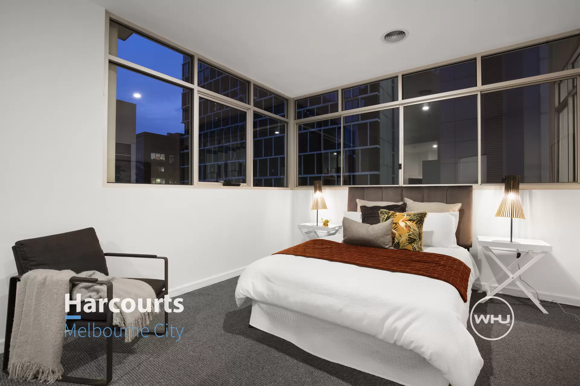 53/398 La Trobe Street, Melbourne Sold by Harcourts Melbourne City - image 1