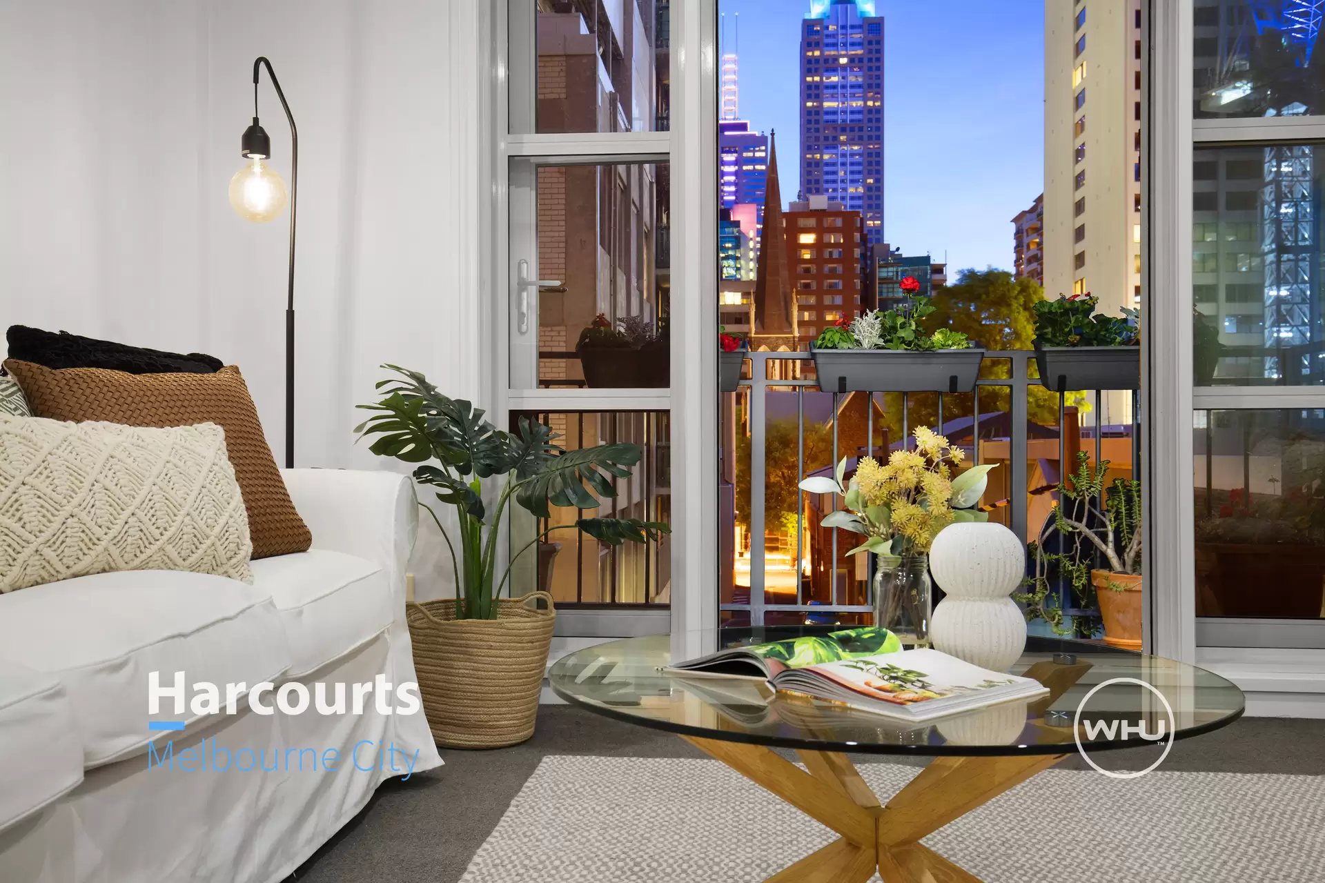 17/131 La Trobe Street, Melbourne Sold by Harcourts Melbourne City - image 1