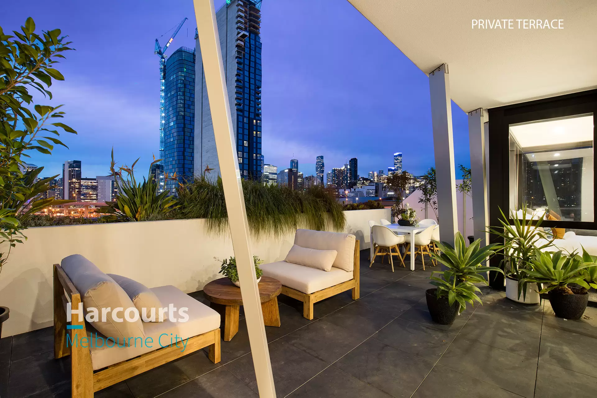 605/89 Gladstone Street, South Melbourne Sold by Harcourts Melbourne City - image 1