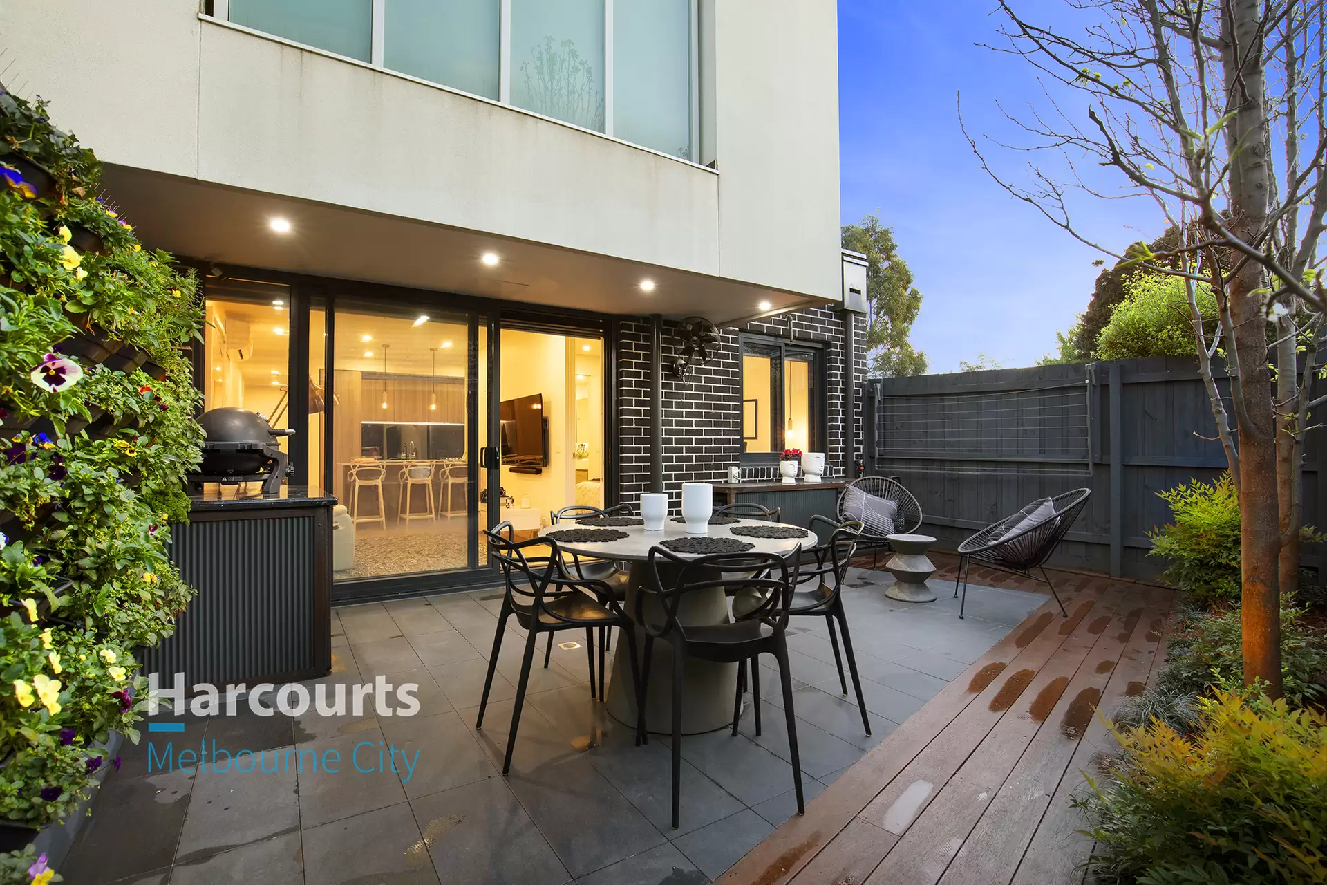 1/5A Winton Road, Malvern East Sold by Harcourts Melbourne City - image 1