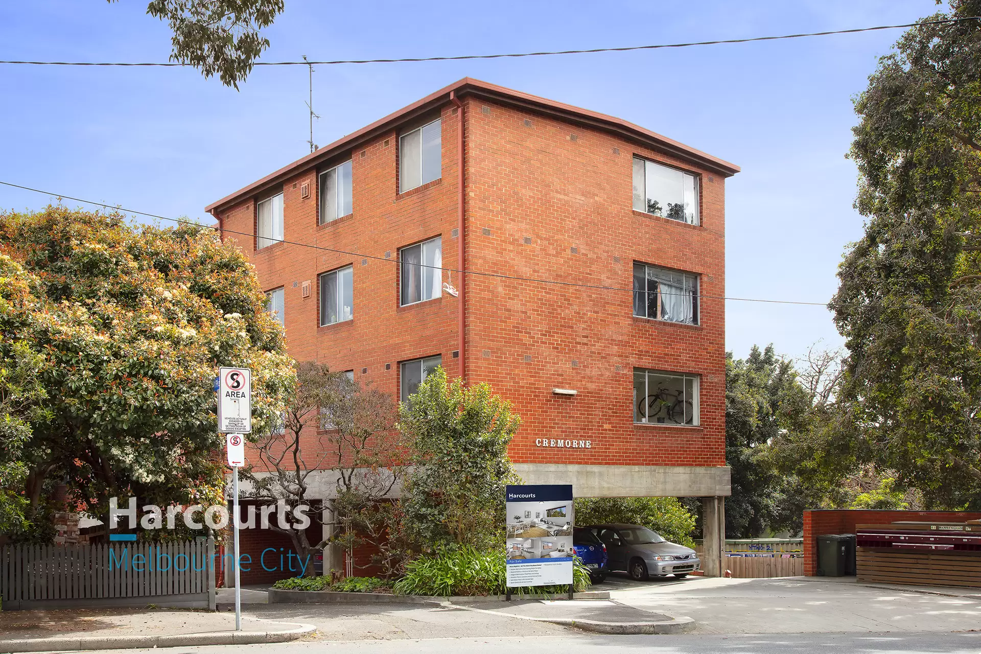 2/41 Manningham Street, Parkville Sold by Harcourts Melbourne City - image 1