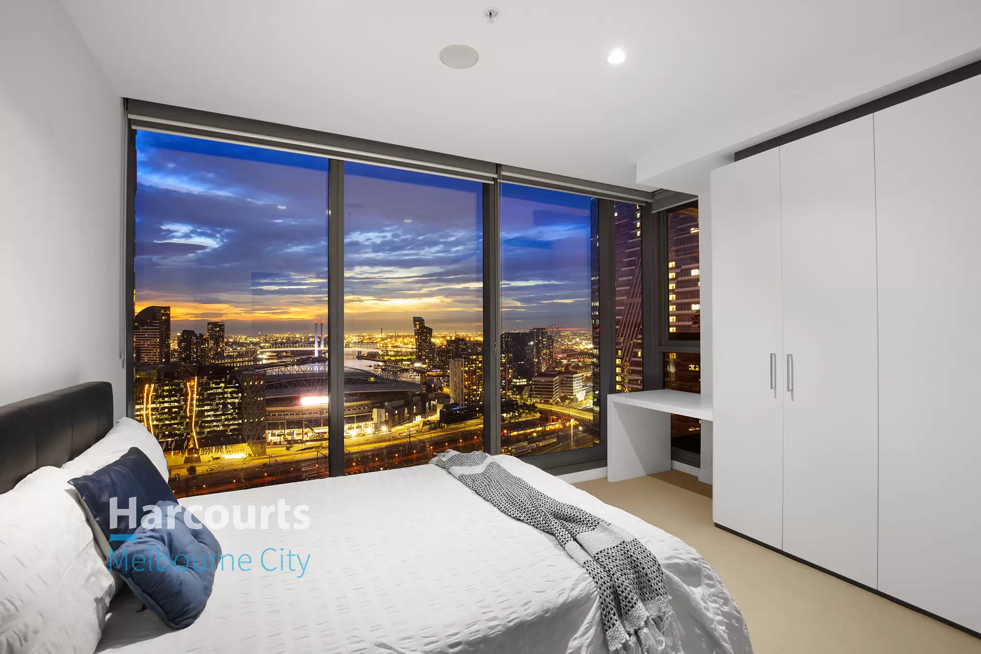 2810/639 Lonsdale Street, Melbourne Sold by Harcourts Melbourne City - image 1