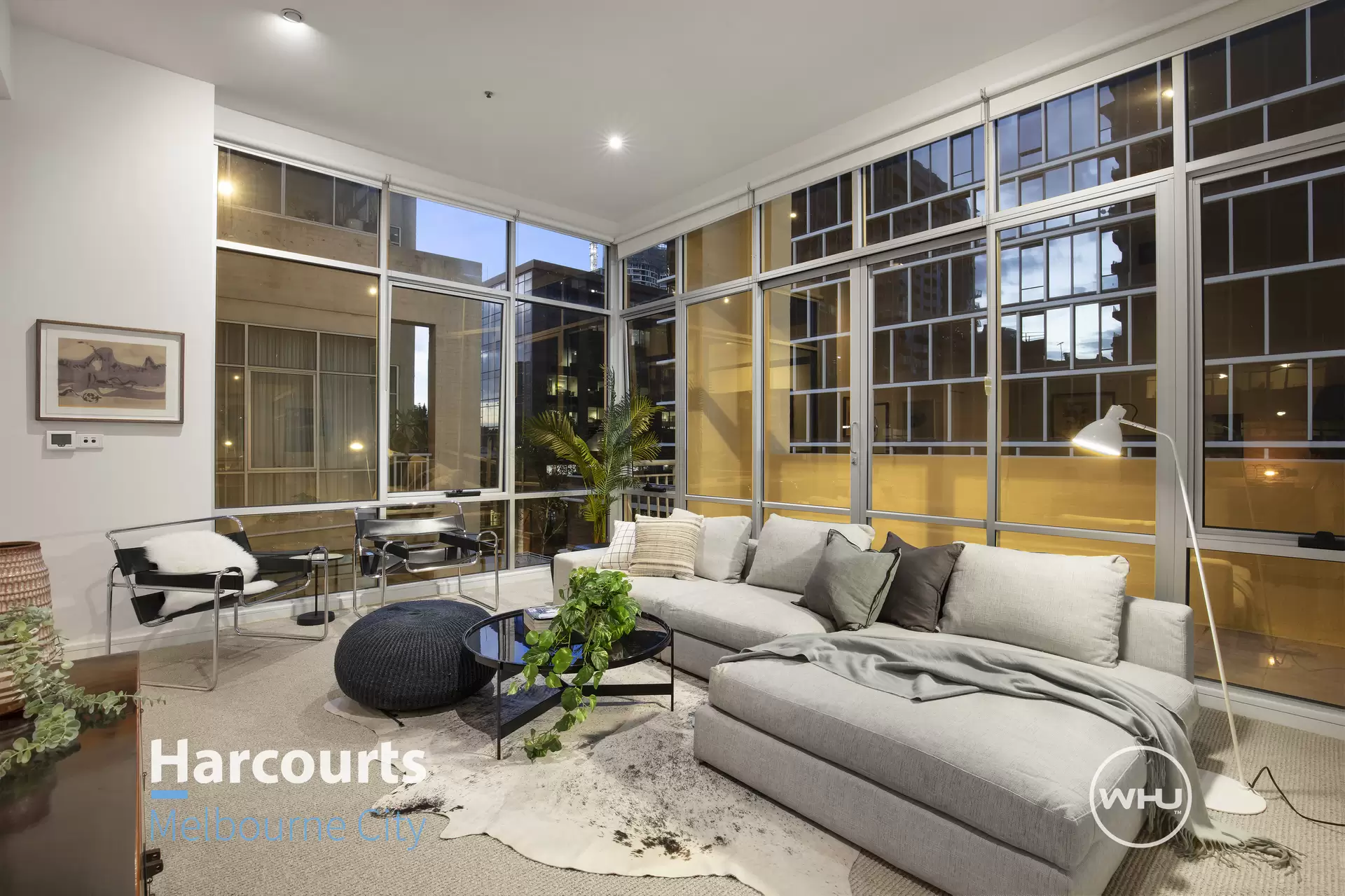 50/398 La Trobe Street, Melbourne Sold by Harcourts Melbourne City - image 1