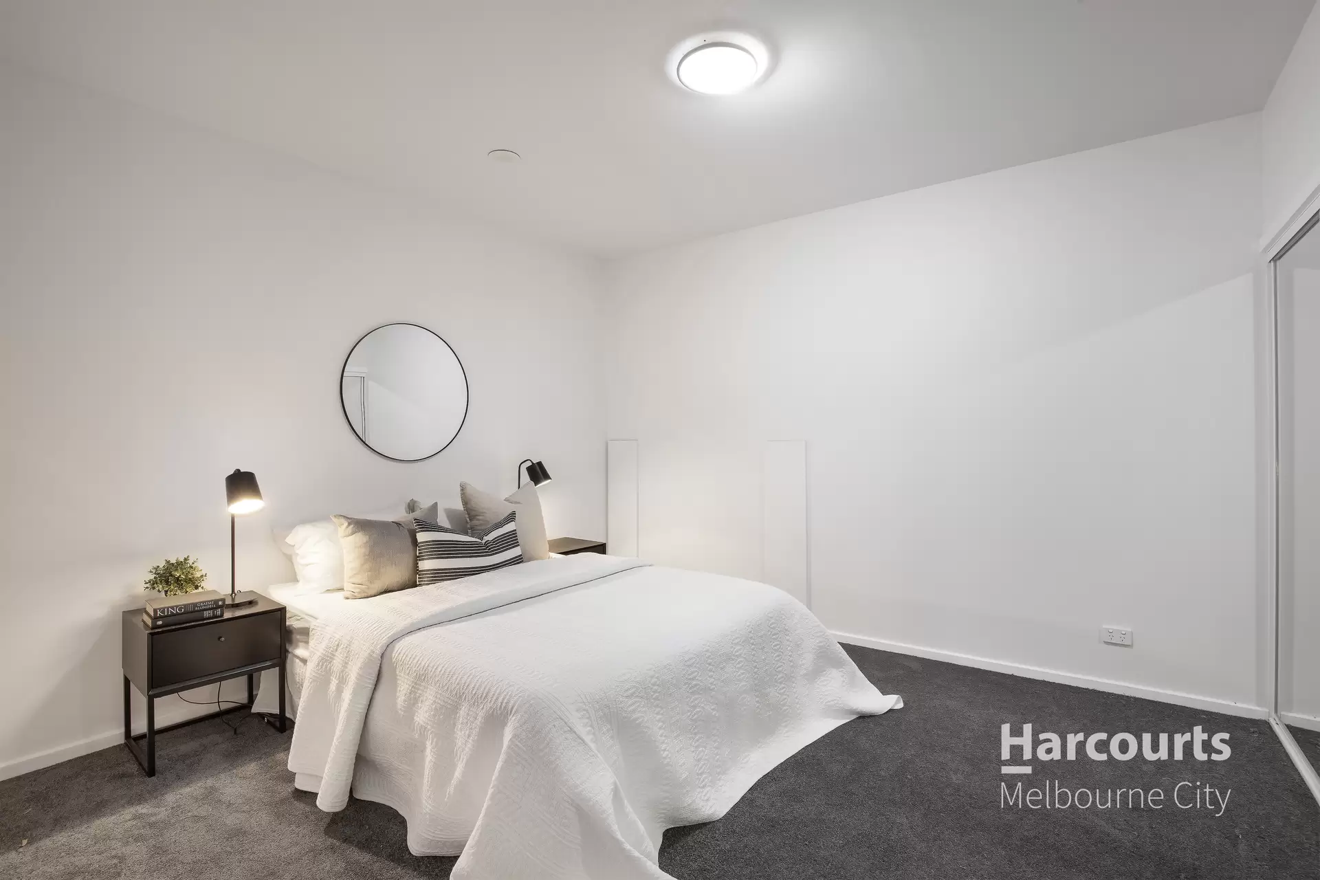 2007/250 Elizabeth Street, Melbourne Sold by Harcourts Melbourne City - image 1