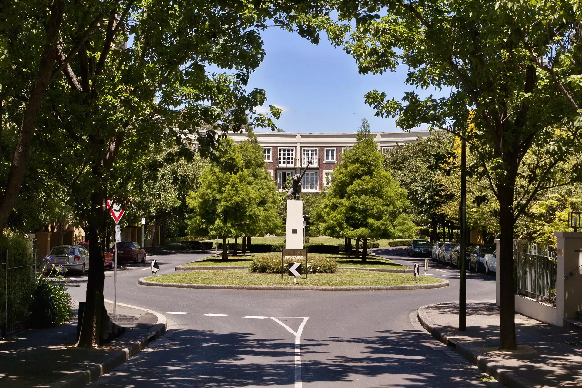 27/8 Wellington Crescent, East Melbourne Leased by Harcourts Melbourne City - image 1