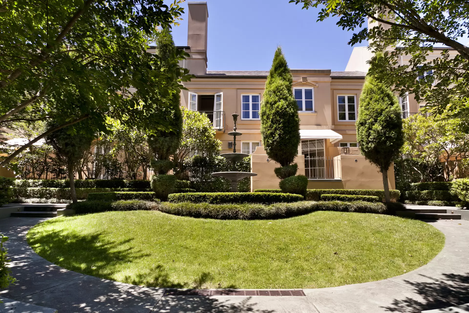 27/8 Wellington Crescent, East Melbourne Leased by Harcourts Melbourne City - image 1