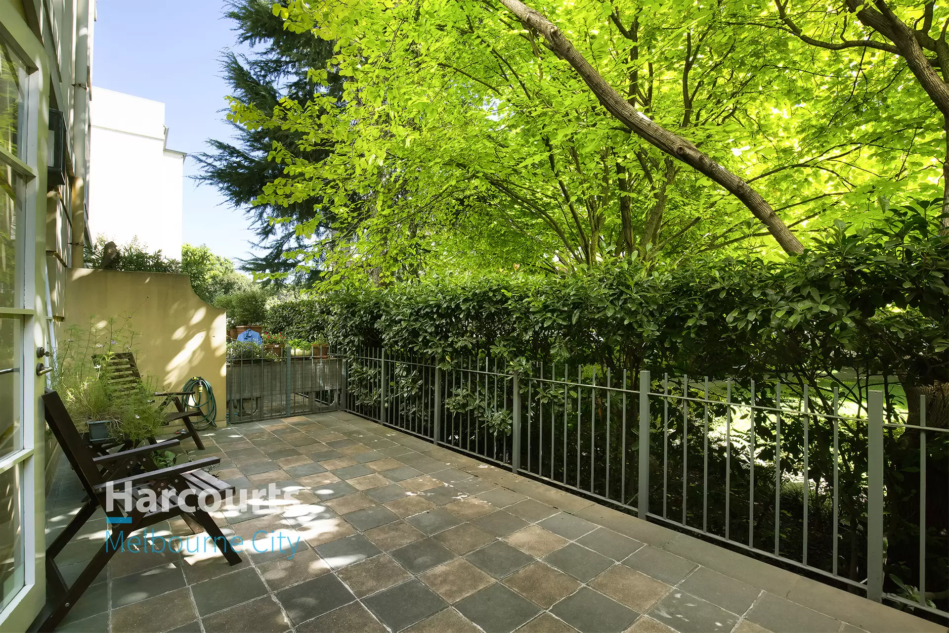 2/8 Wellington Crescent, East Melbourne Leased by Harcourts Melbourne City - image 1