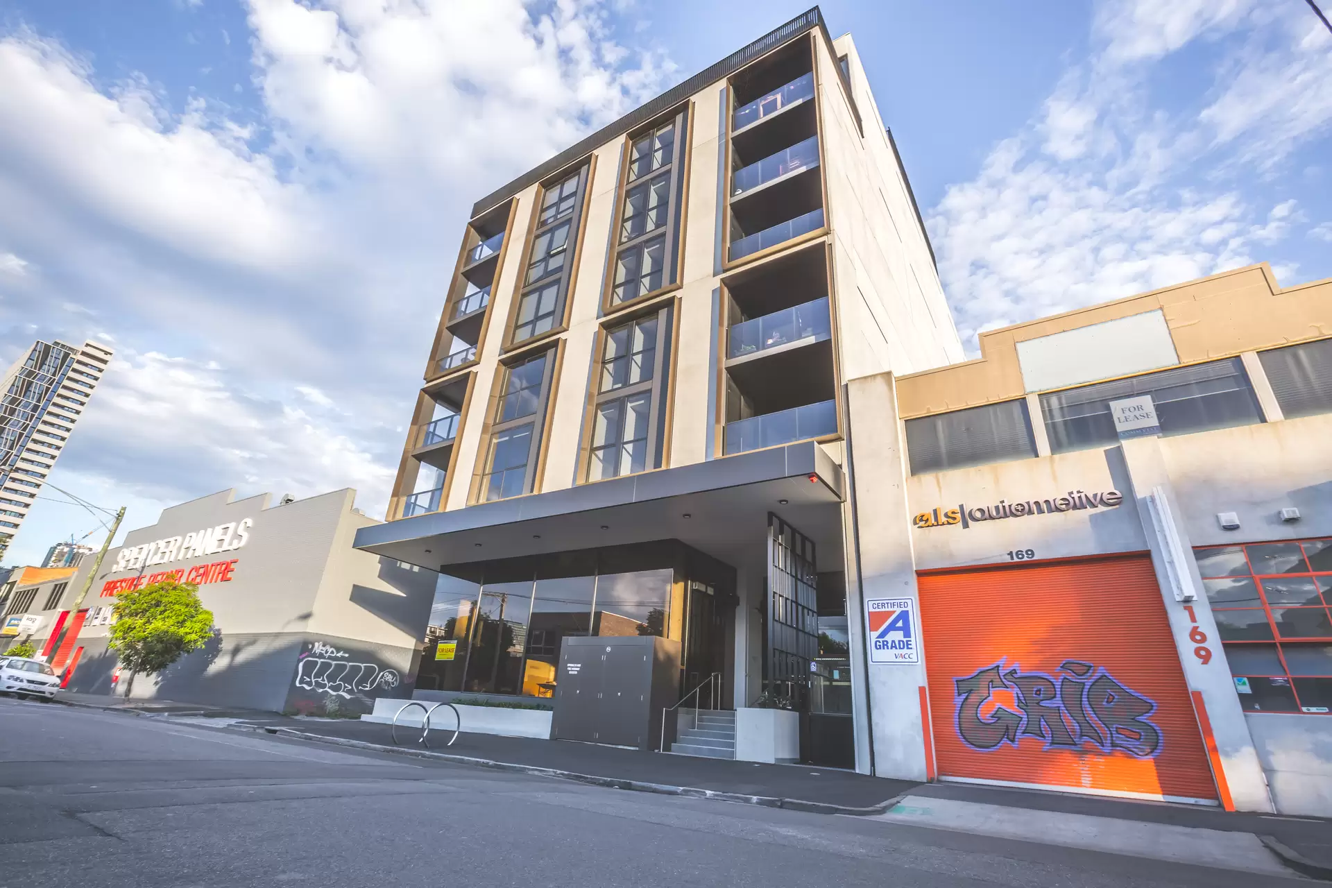 401/165 Gladstone Street, South Melbourne Leased by Harcourts Melbourne City - image 1