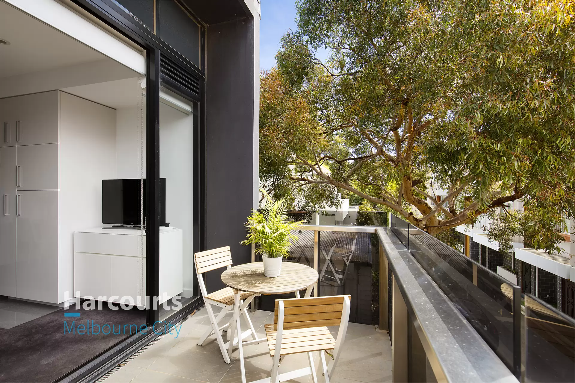 201/81 Riversdale Road, Hawthorn Leased by Harcourts Melbourne City - image 1