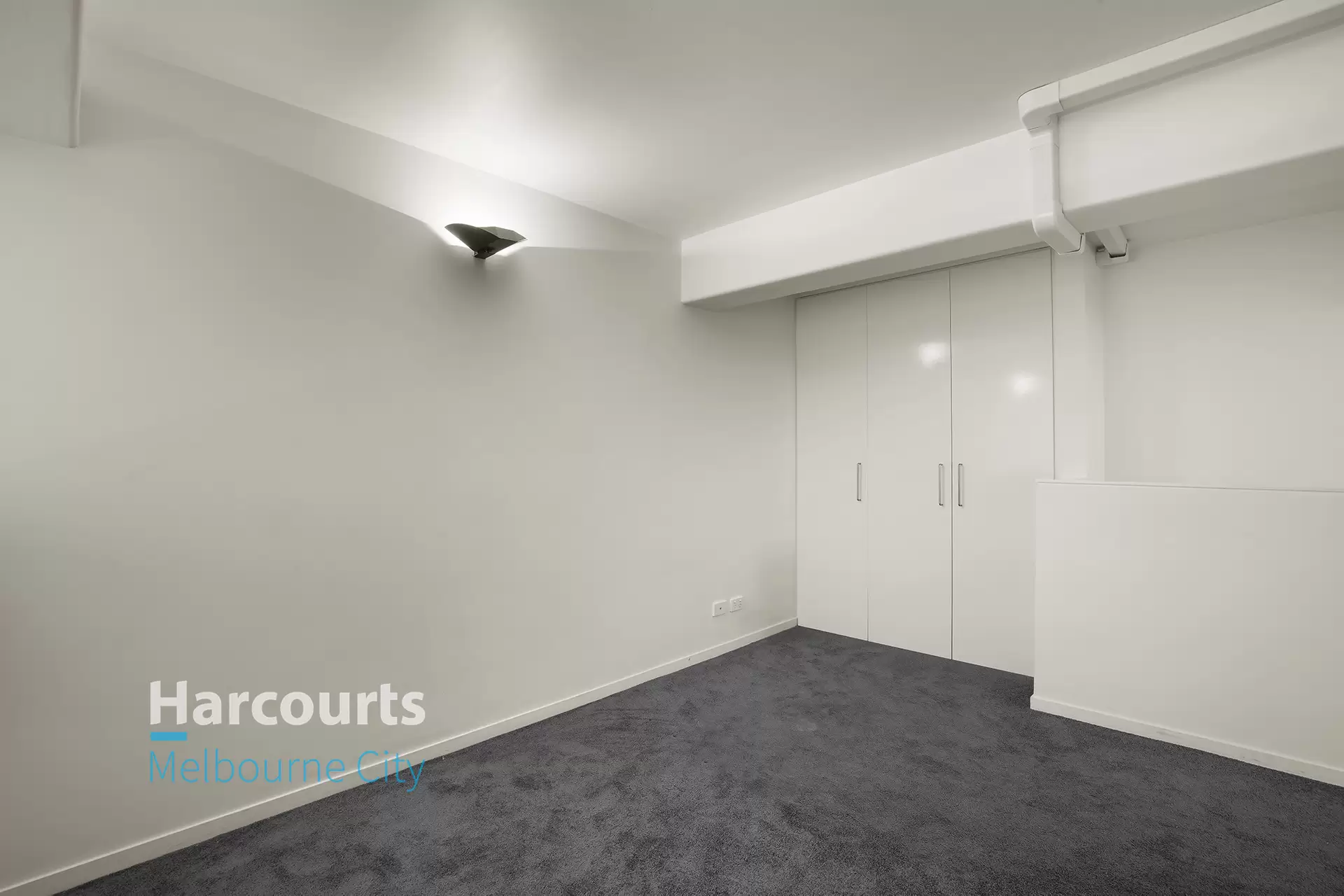 209/118 Russell Street, Melbourne Leased by Harcourts Melbourne City - image 1