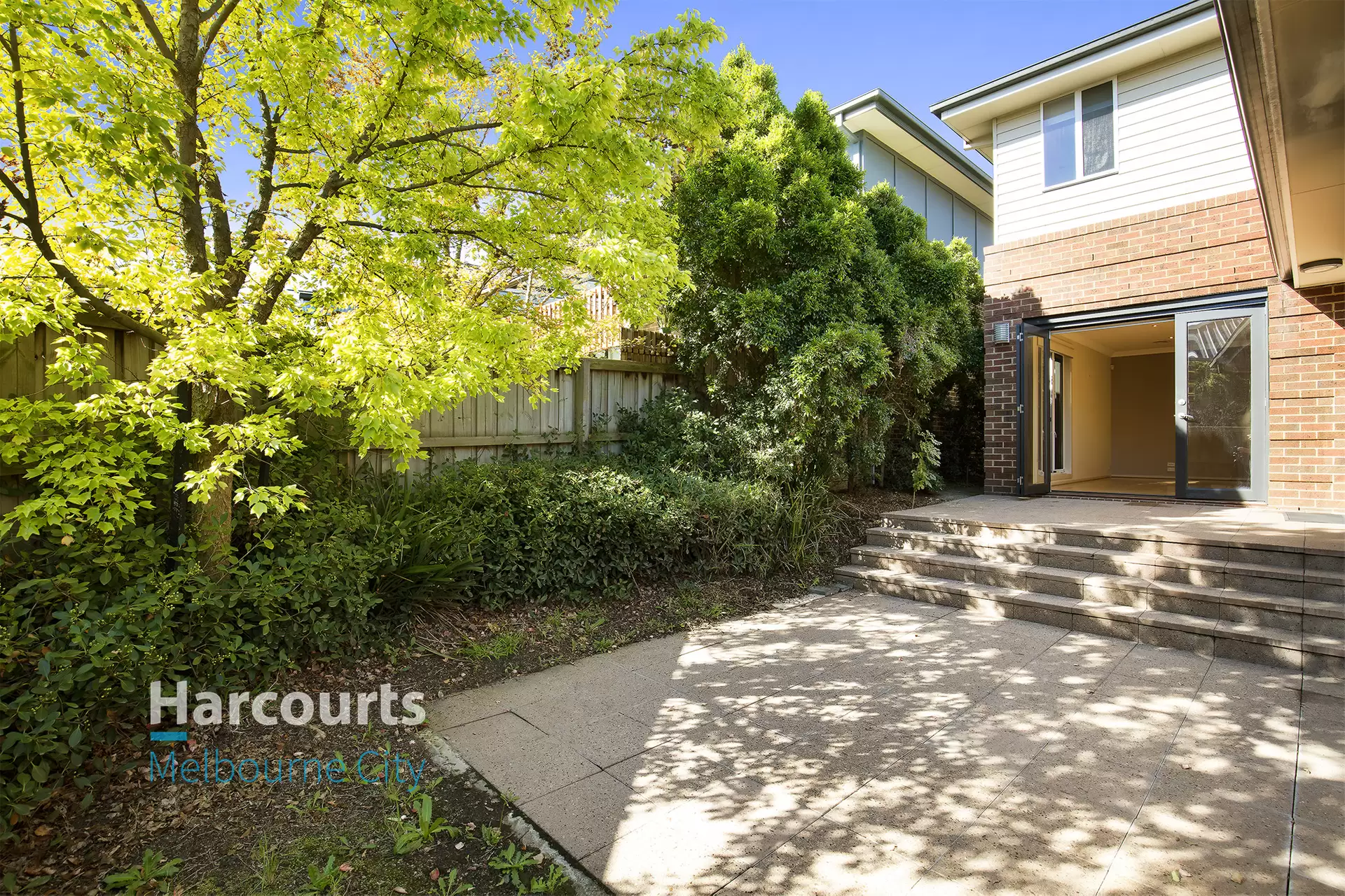 3 Mueller Close, Burwood Leased by Harcourts Melbourne City - image 1