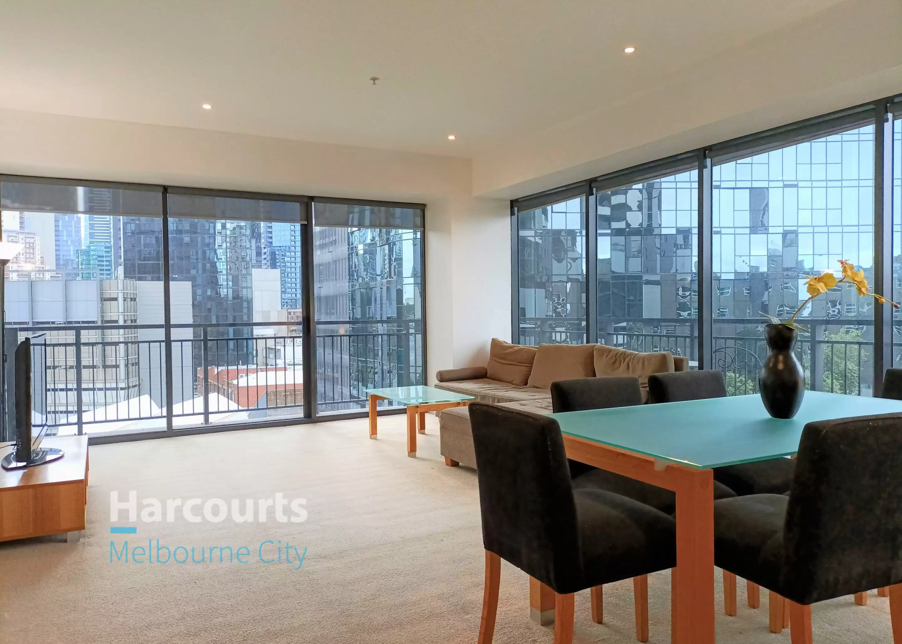 713/80 Clarendon Street, Southbank Leased by Harcourts Melbourne City - image 2