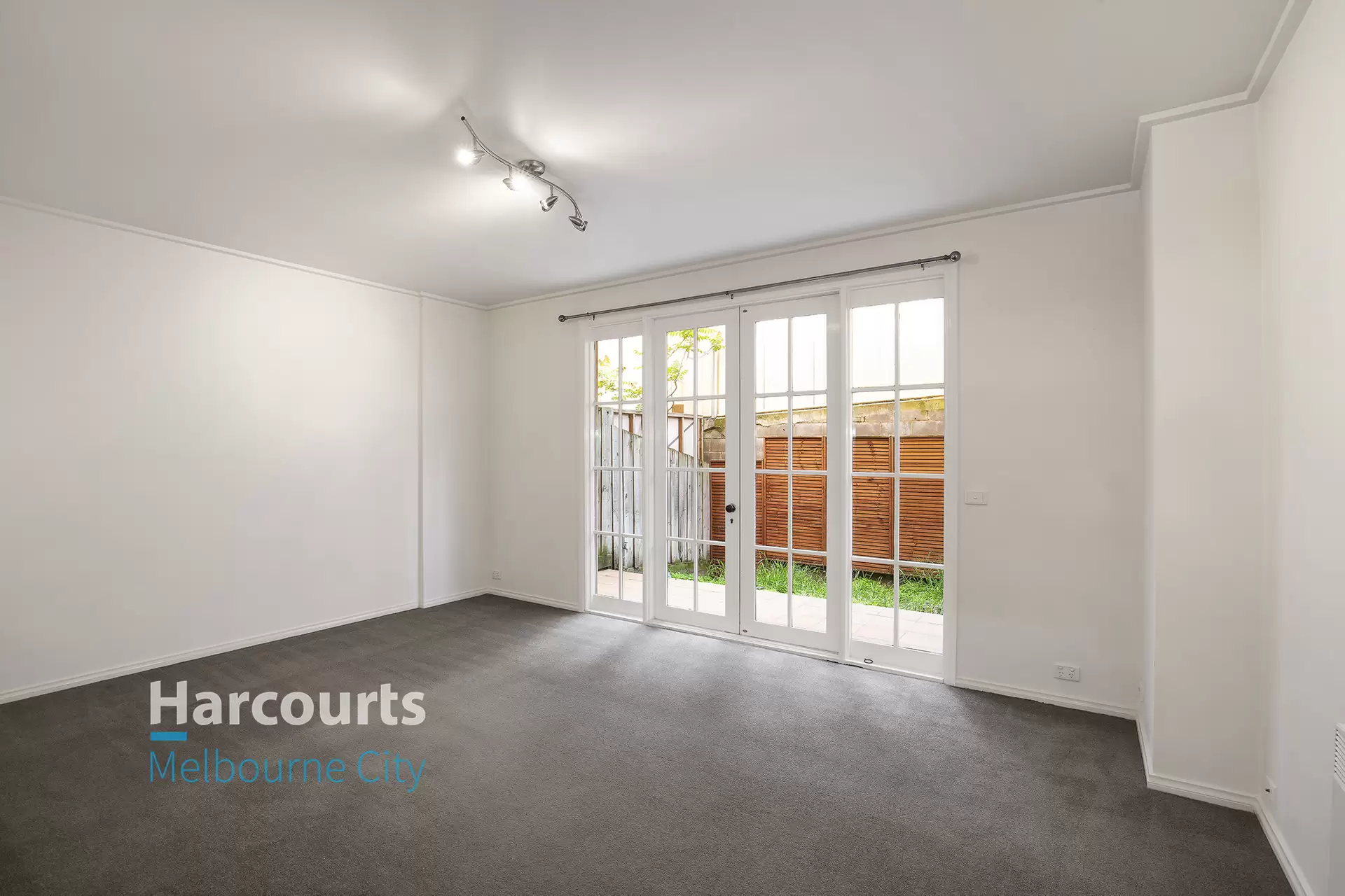 14/151 Fitzroy Street, St Kilda Leased by Harcourts Melbourne City - image 1