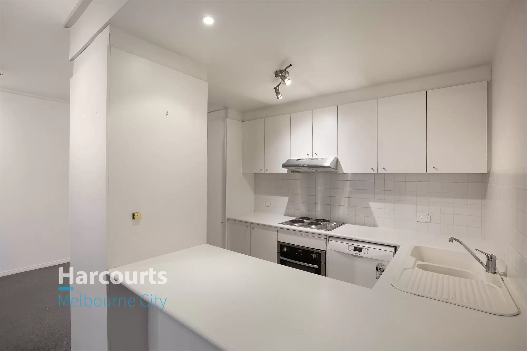 14/151 Fitzroy Street, St Kilda Leased by Harcourts Melbourne City - image 3