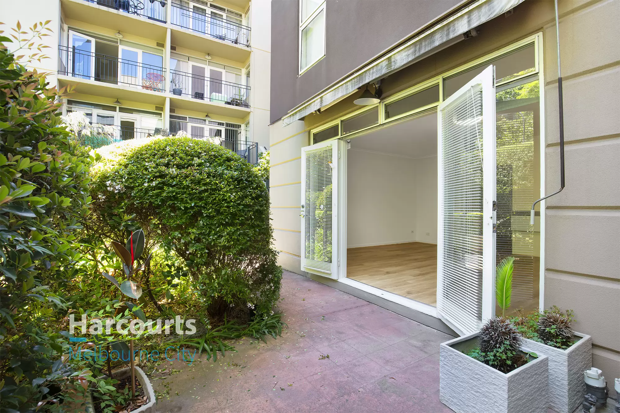 1/120 Sturt Street, Southbank Leased by Harcourts Melbourne City - image 3