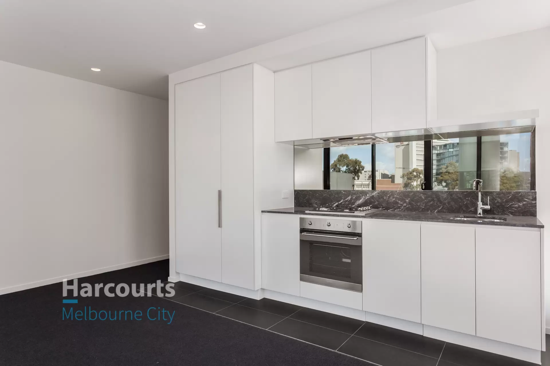 412/52 Park Street, South Melbourne Leased by Harcourts Melbourne City - image 1