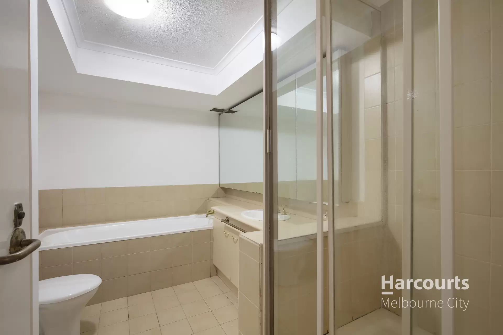 11/27 Queens Lane, Melbourne Leased by Harcourts Melbourne City - image 1