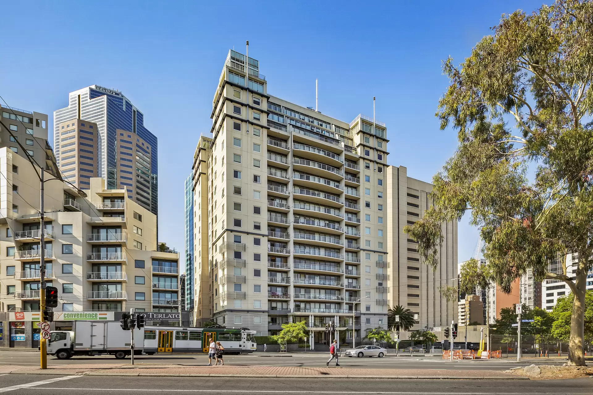 65/33 La Trobe Street, Melbourne Sold by Harcourts Melbourne City - image 1