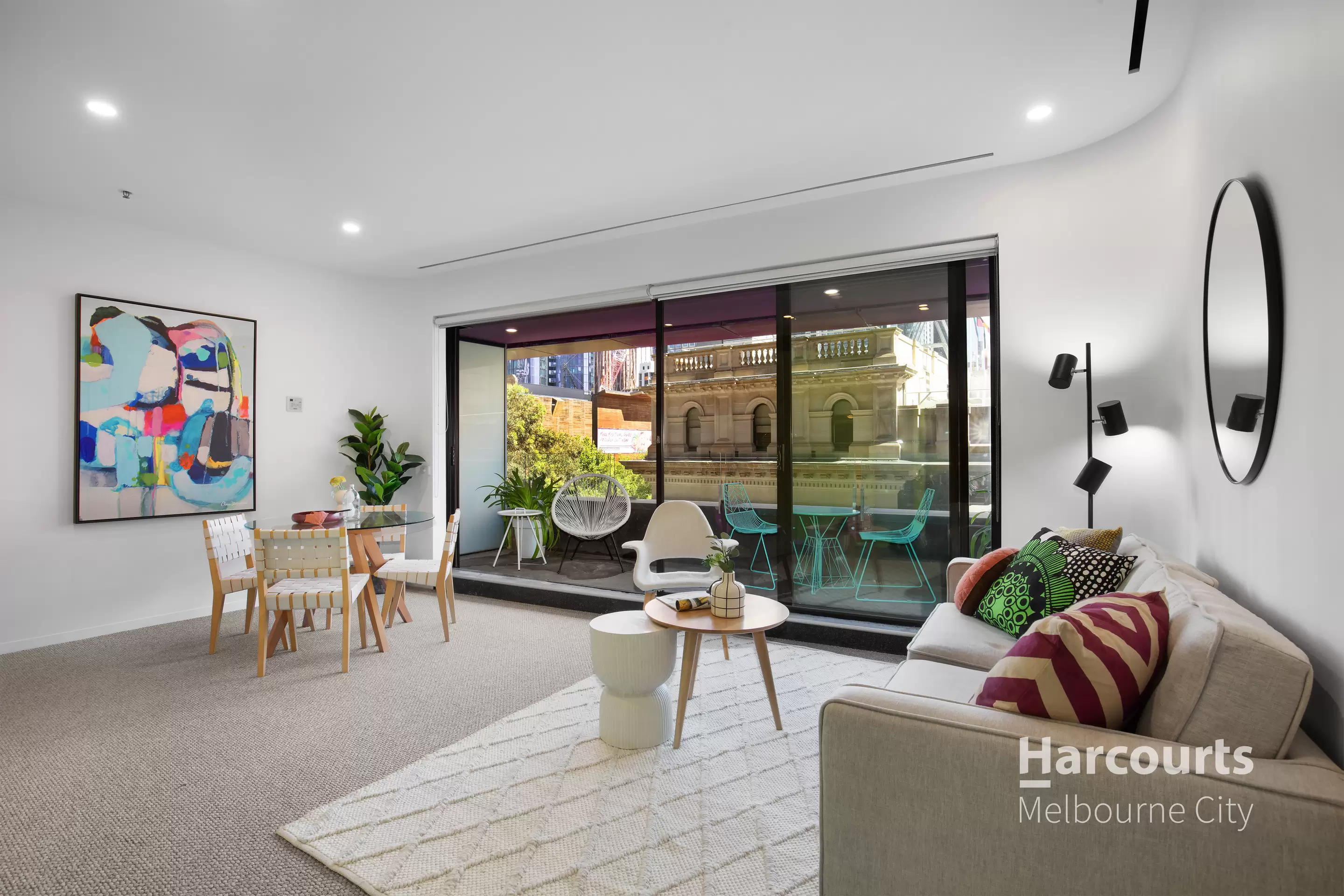 106/300 Swanston Street, Melbourne Sold by Harcourts Melbourne City - image 2