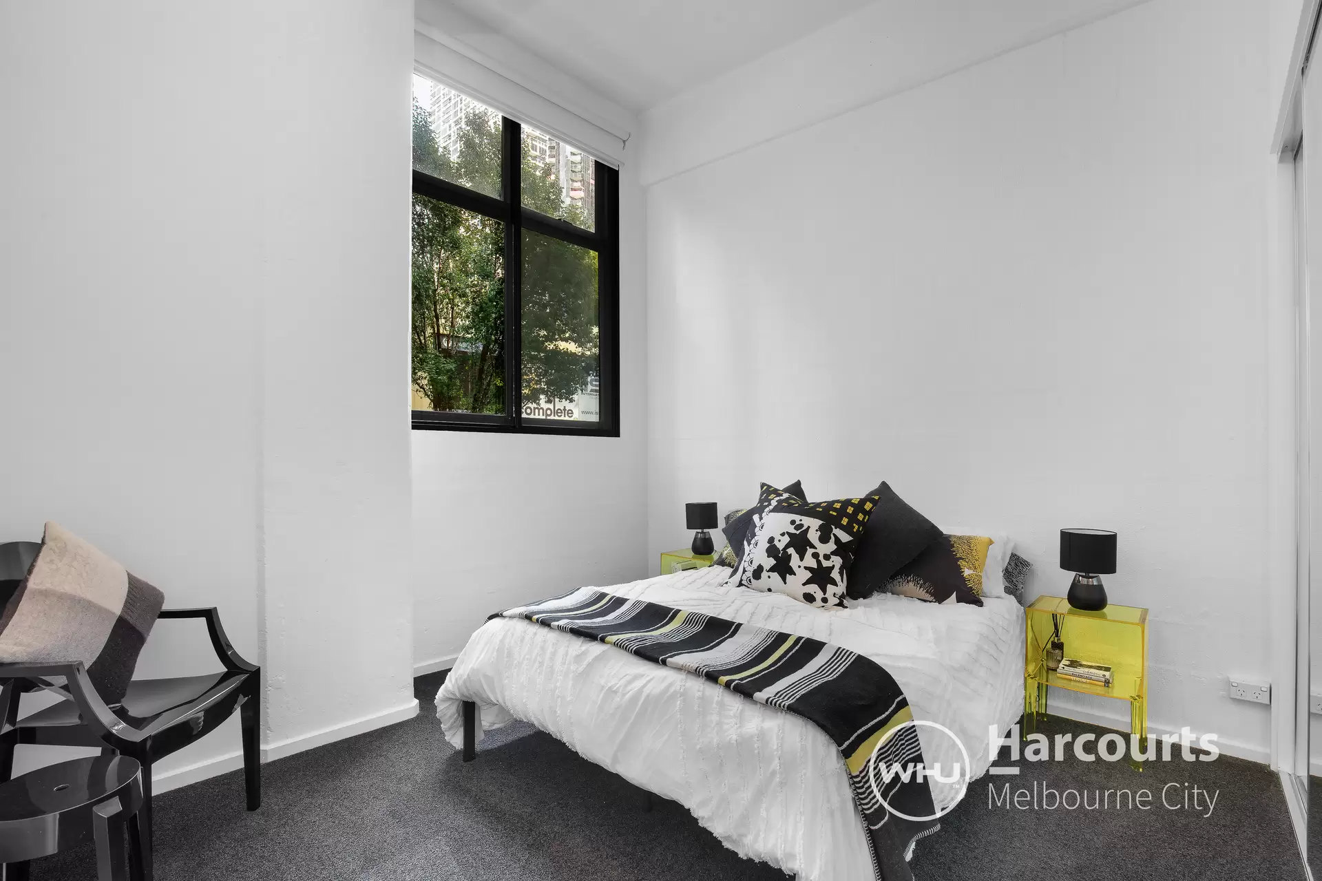 5/300 King Street, Melbourne Sold by Harcourts Melbourne City - image 1