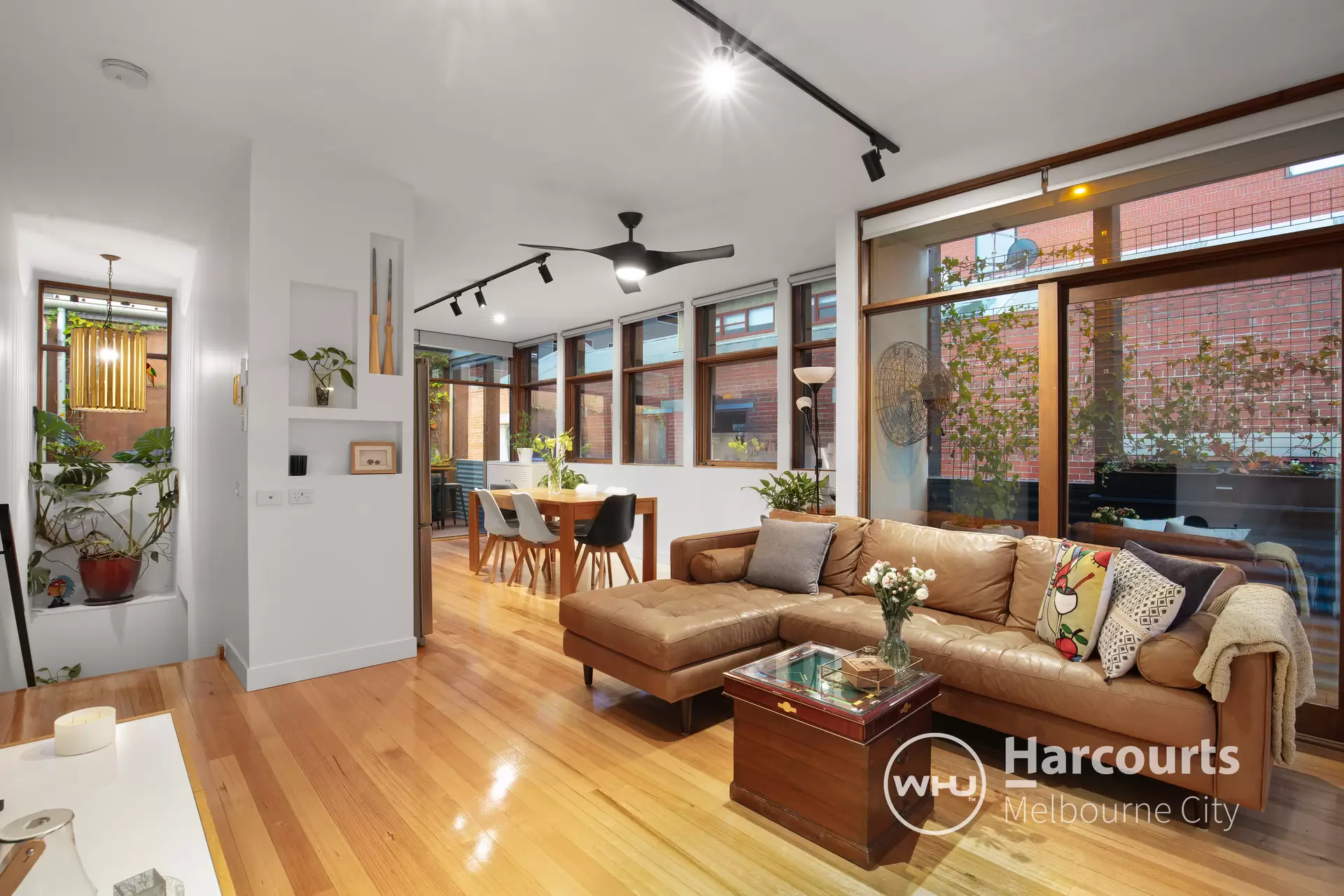 26 Franklin Place, West Melbourne Sold by Harcourts Melbourne City - image 1